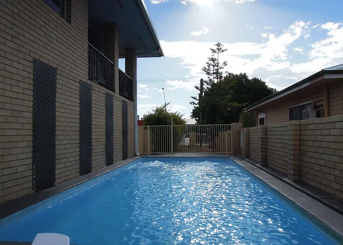 Jackaroo Apartments