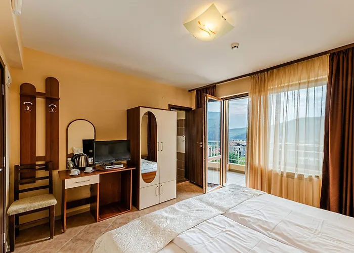 Ardovel Park Hotel