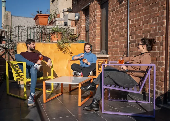 Babila Hostel & Bar