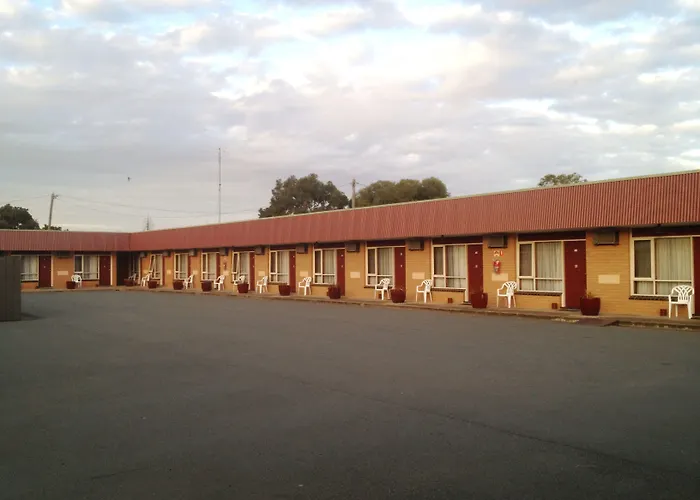 Century Motor Inn, Finley