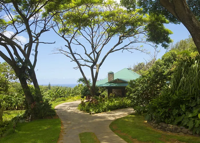 Iao Valley Inn