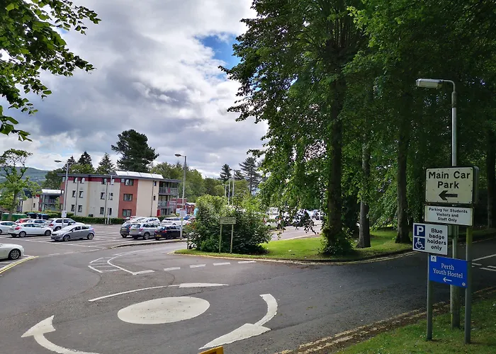 Perth Youth Hostel And Apartments