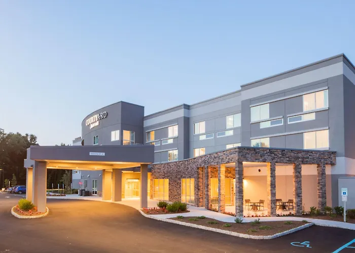 Courtyard By Marriott Wayne Fairfield