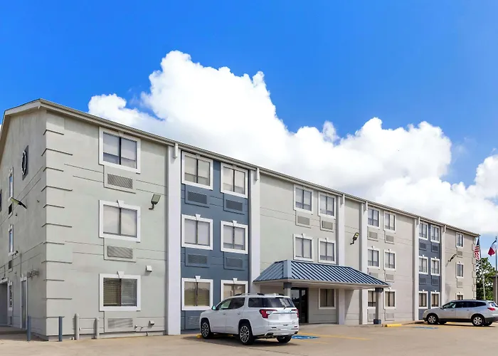 Surestay Hotel By Best Western Groves