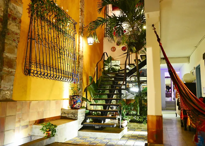 Magic Garden House Hotel Cali