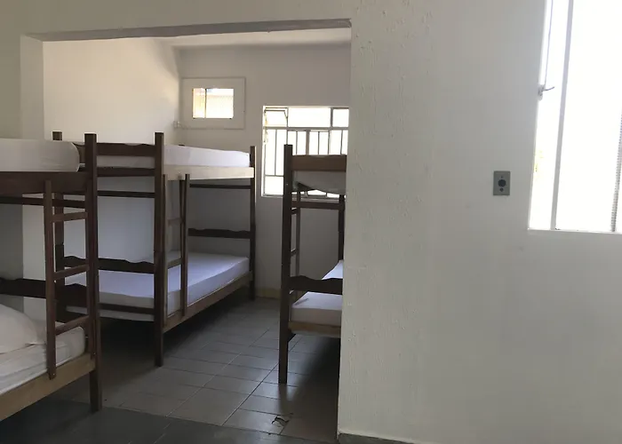 Wally'S House Hostel