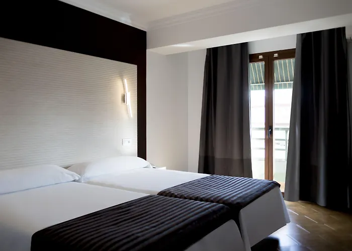 Hostal Alhambra - Adults Only