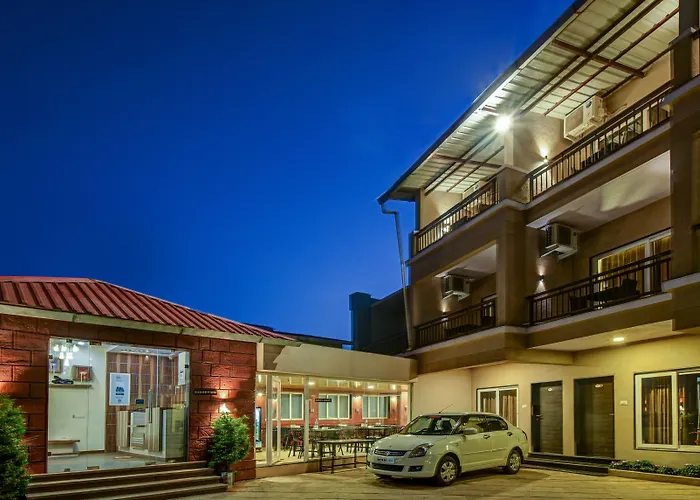 Treebo Jp Cottage With Swimming Pool
