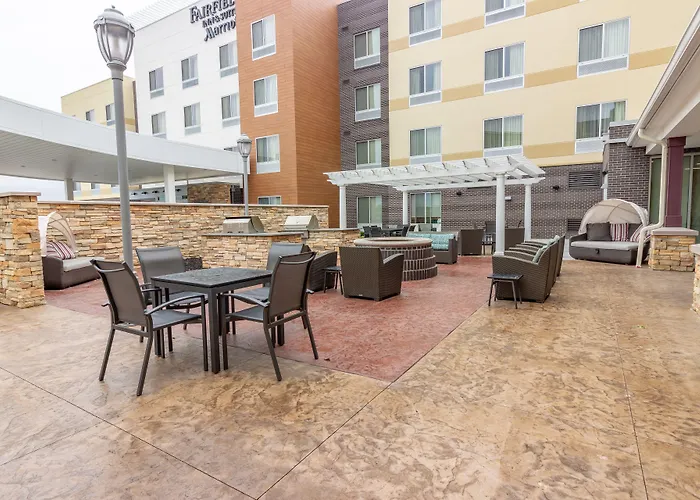 Fairfield Inn & Suites By Marriott St. Louis Westport Maryland Heights