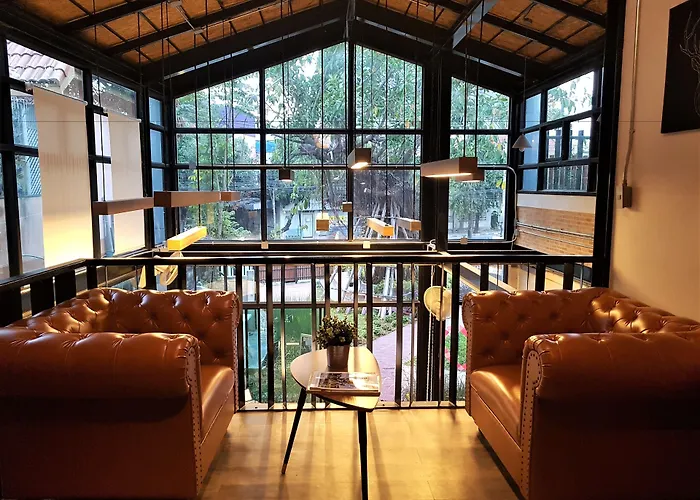 Baan Mai Kradan Hostel Chiang Rai