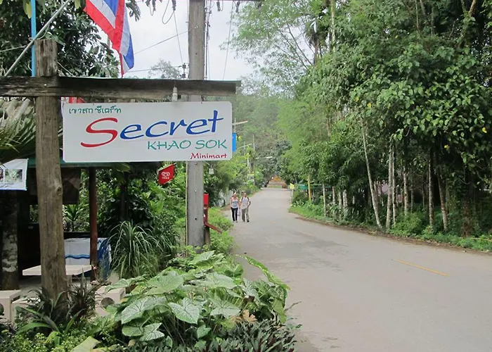 Khaosok Secret Hostel