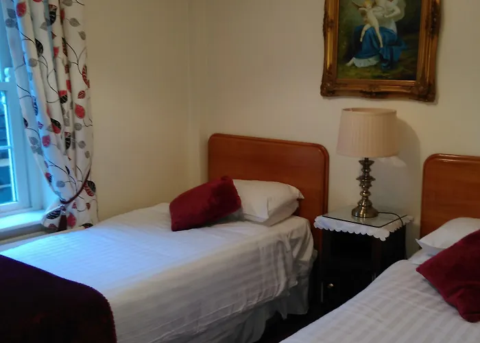 Fennessy'S Hotel