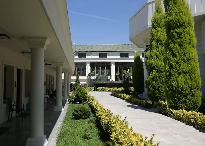 Northdoor Hotel