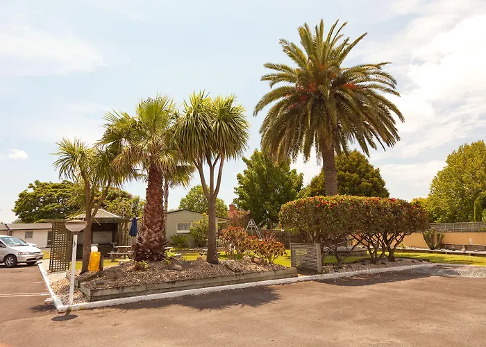 18Th Avenue Thermal Motel
