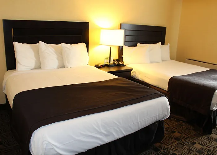 Travelodge By Wyndham Sarnia