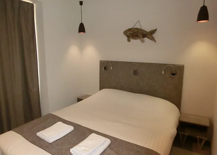 Hotel Sur Le Quai