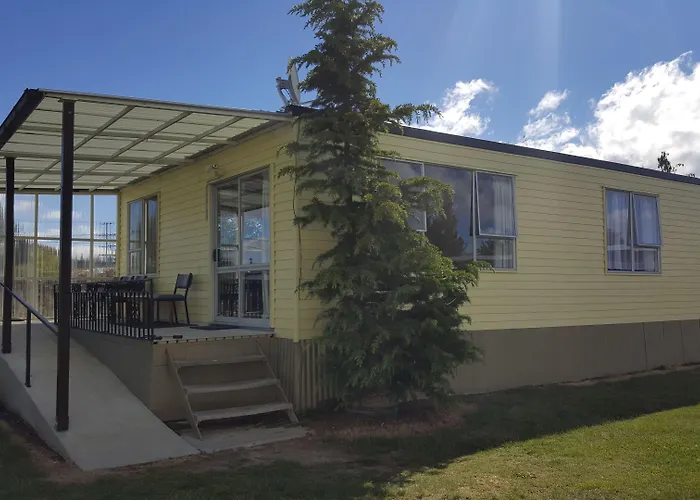 High Country Lodge, Motels & Backpackers