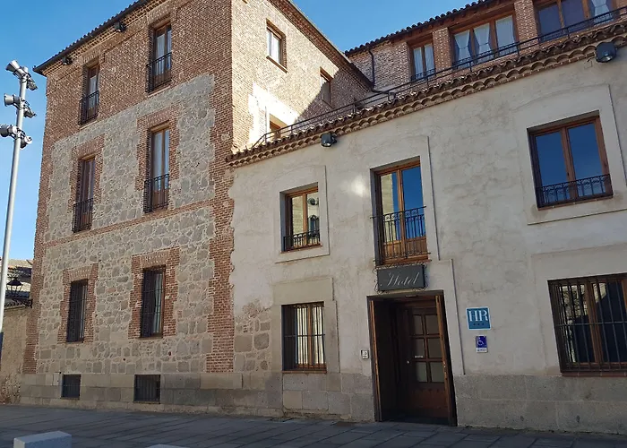 Palacio Duque de Tamames - HOTEL EL RASTRO