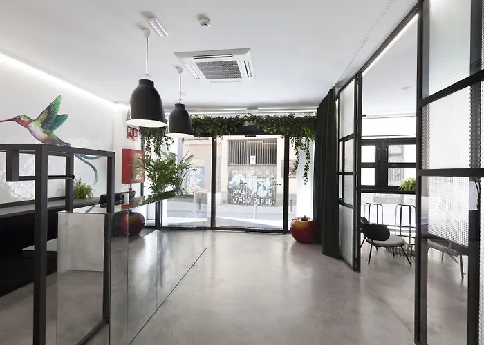 2060 The Newton Hostel