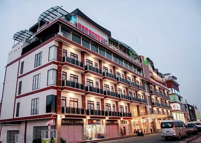 Green Rose Hotel