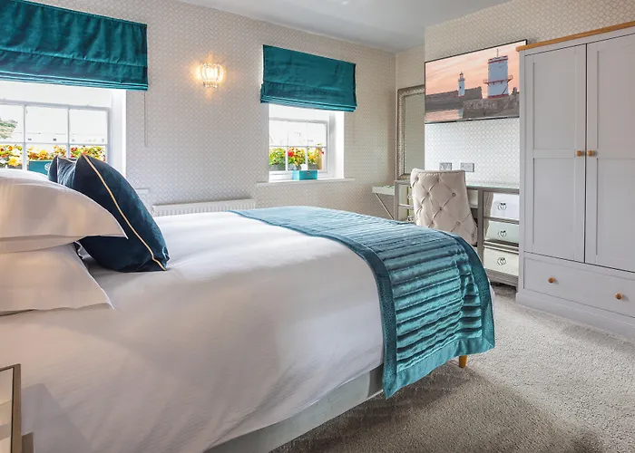 Georgian House Hotel