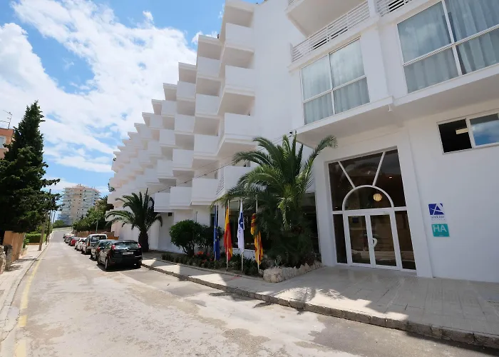 Azuline Hotel Palmanova Garden
