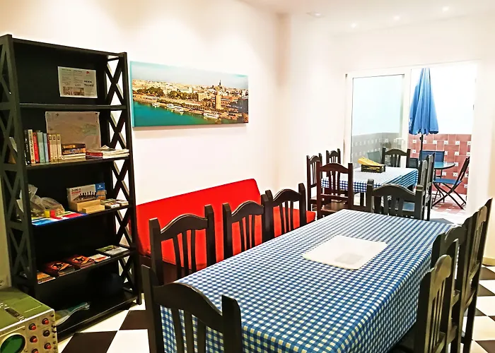 Hostel A2C (Adults Only)