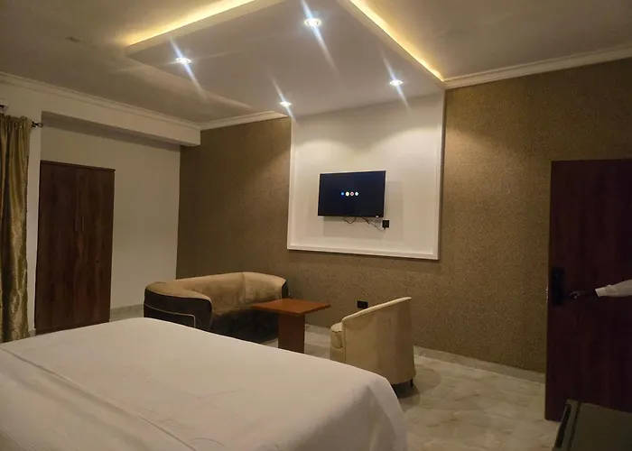 Roses Regency Hotel And Suites