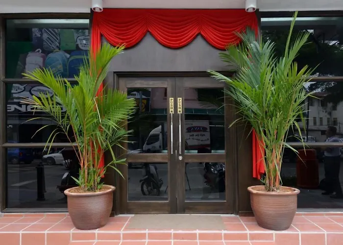 Swing & Pillows - Grand Inn George Town Penang