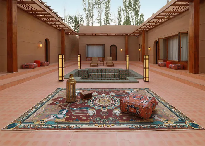 Dunhuang Fengmingsha Hotel