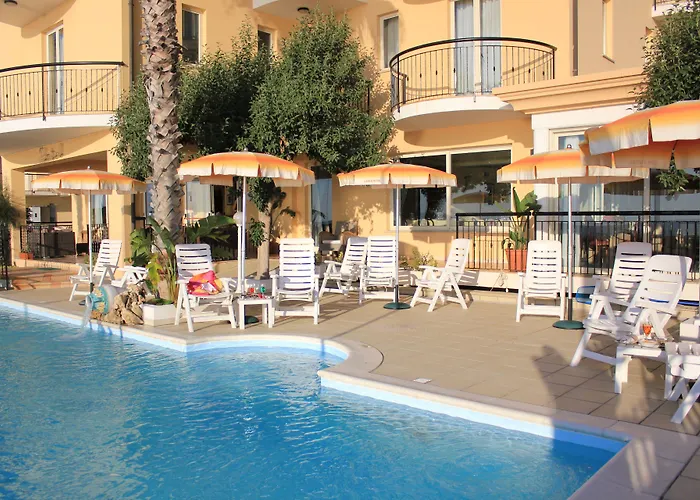 Lion'S Hotel Falerna