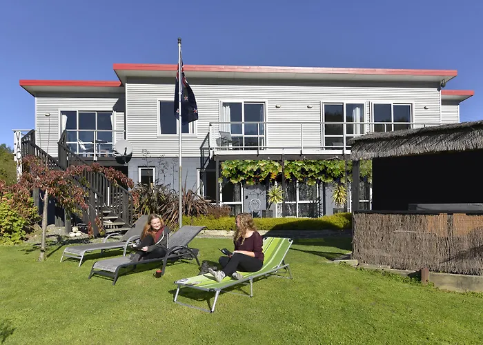 Tombstone Motel, Lodge & Backpackers