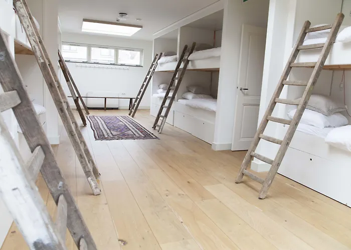 Hello I'M Local - Boutique Hostel