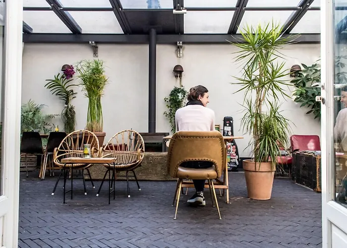 Hello I'M Local - Boutique Hostel