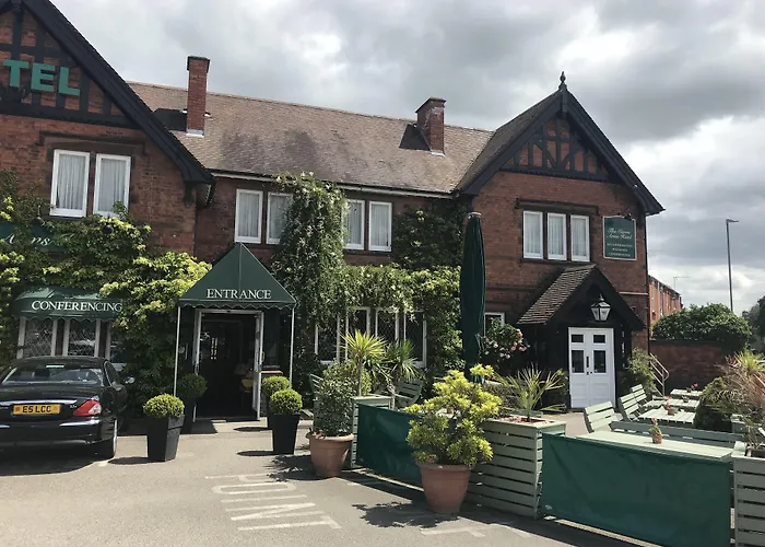 The Carre Arms Hotel & Restaurant