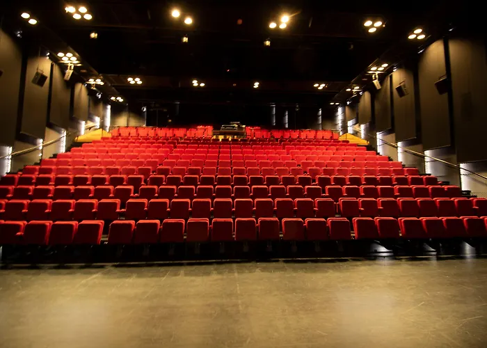 Mandal Hotel