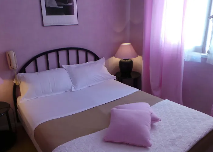 Hotel Le Cambronne