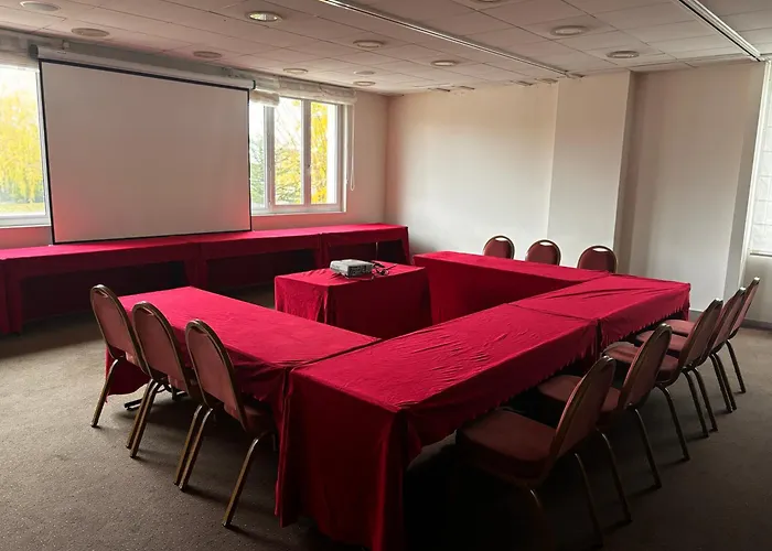 Logis Hotel L'Escargotiere Dijon Sud - Chenove