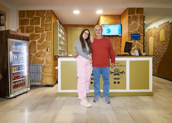 Hotel Virgen De Los Reyes