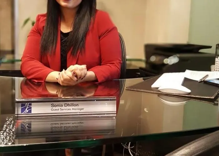 Yonge Suites Apart Hotel