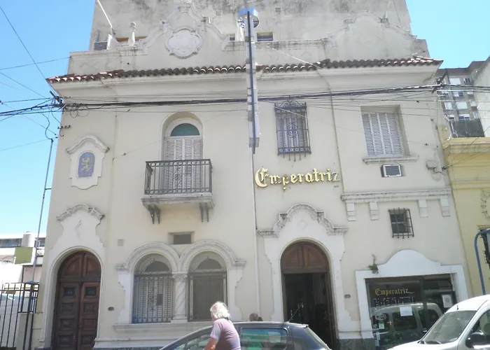Emperatriz Hotel Familiar