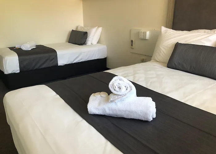 The Stuart Hotel-Motel