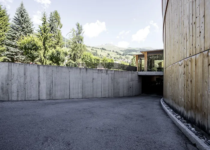Hotel Arnica Scuol - Adults Only