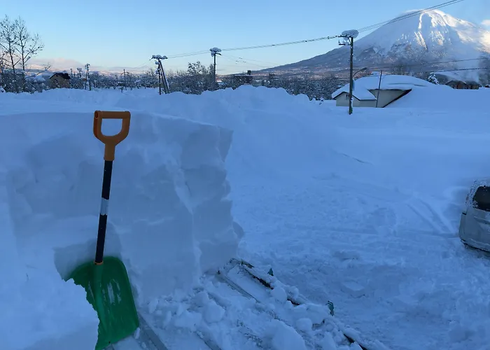 Niseko Tabi-Tsumugi Backpackers