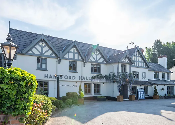 Hartford Hall On School Lane