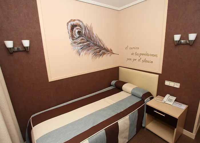 Hotel Monasterio De Leyre