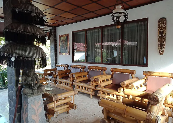Rini Hotel