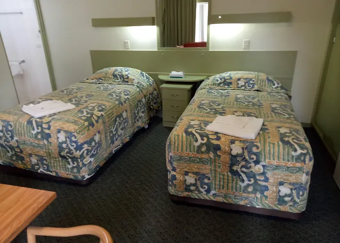 Holbrook Skye Motel