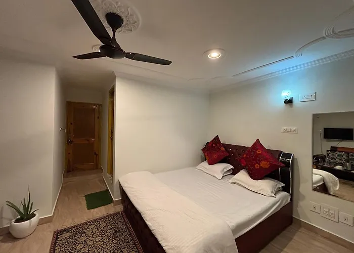Hotel Crescent