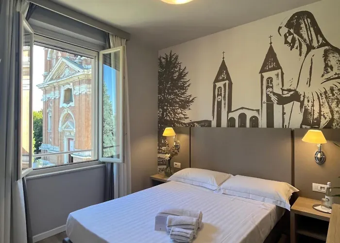 Al Santuario Di Fiorano Charming Hostel